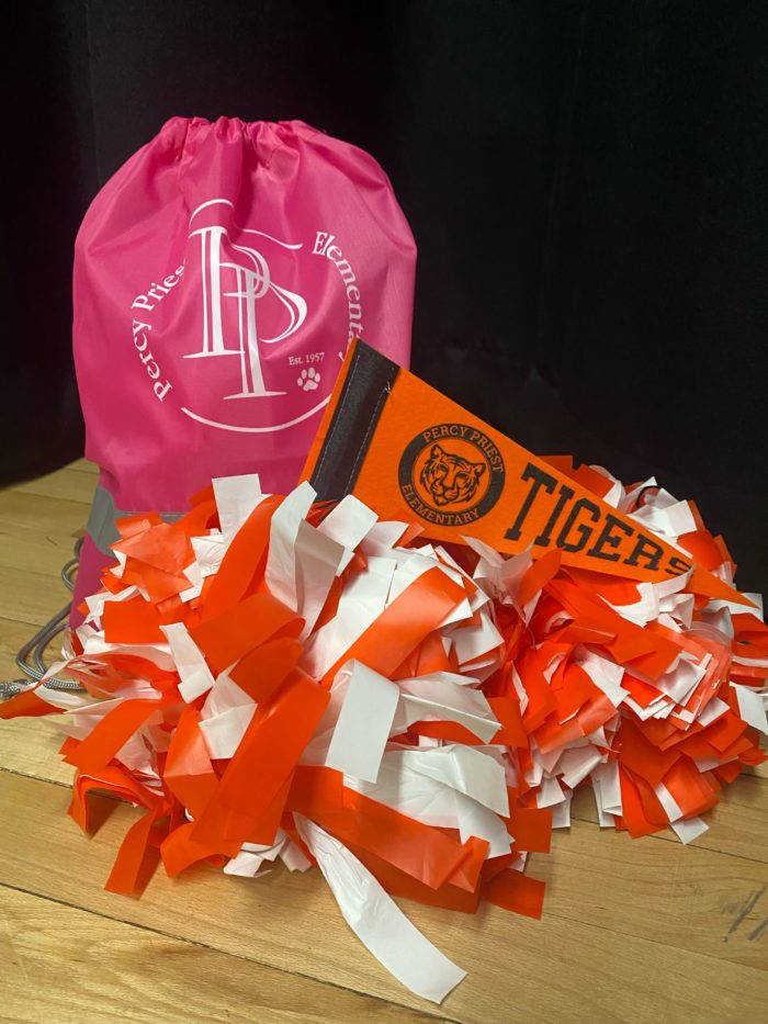 Pom Poms / Bag / Pennant Gift Set